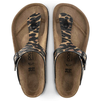 Birkenstock Gizeh Léopard Cognac – Sandales Entredoigt Embossées