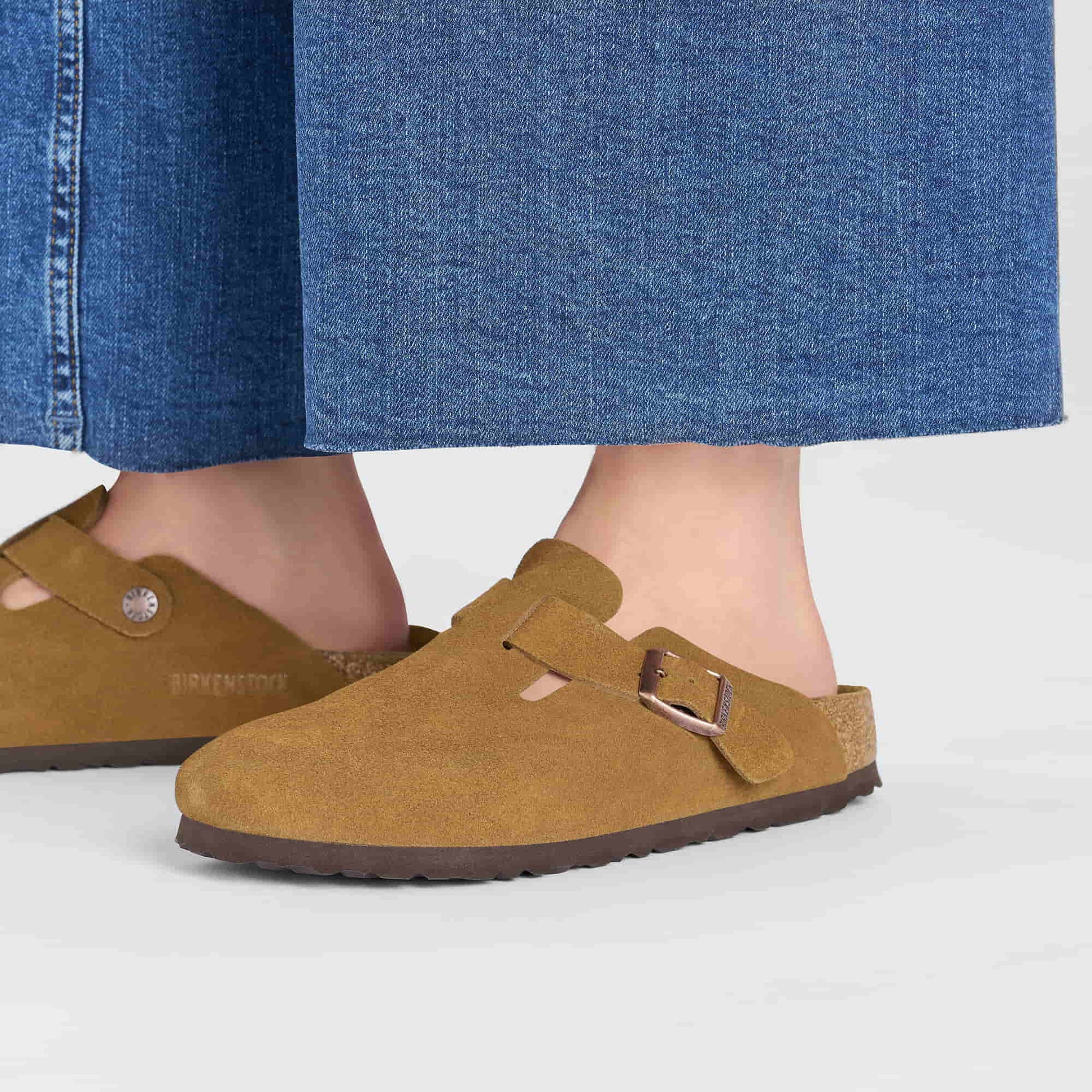 Birkenstock Boston Daim Mink – Sabots Taupe Iconiques