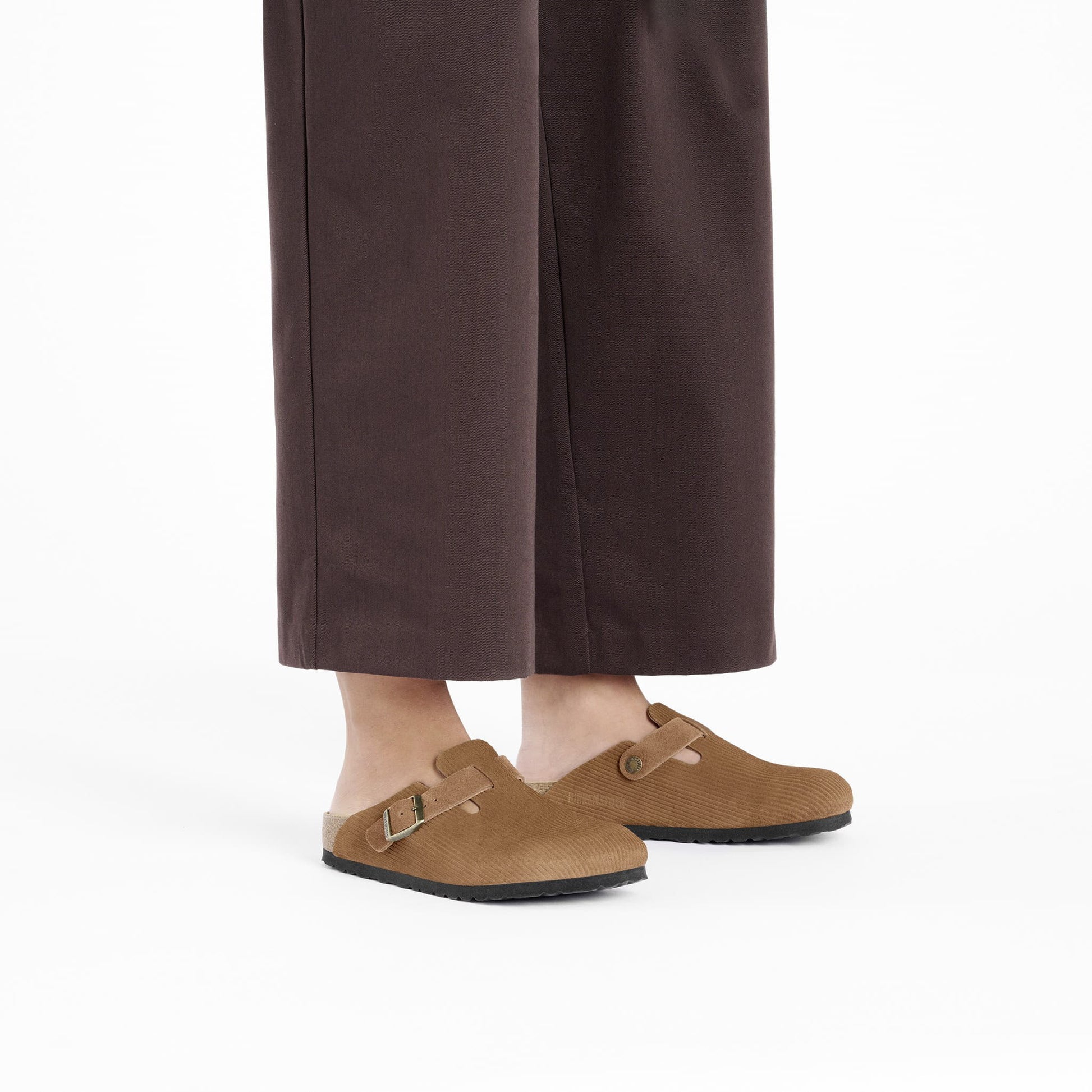 Birkenstock Boston Corduroy Dark Tea – Sabots Daim Côtelé Brun