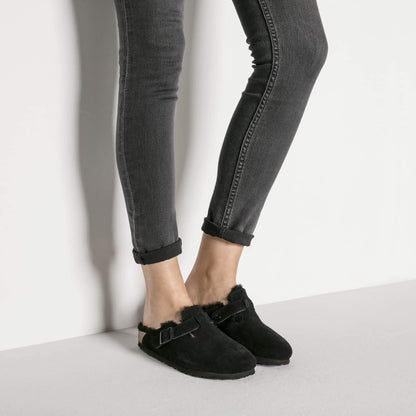 Birkenstock Boston Fourré Noir – Sabots Daim Laine Shearling