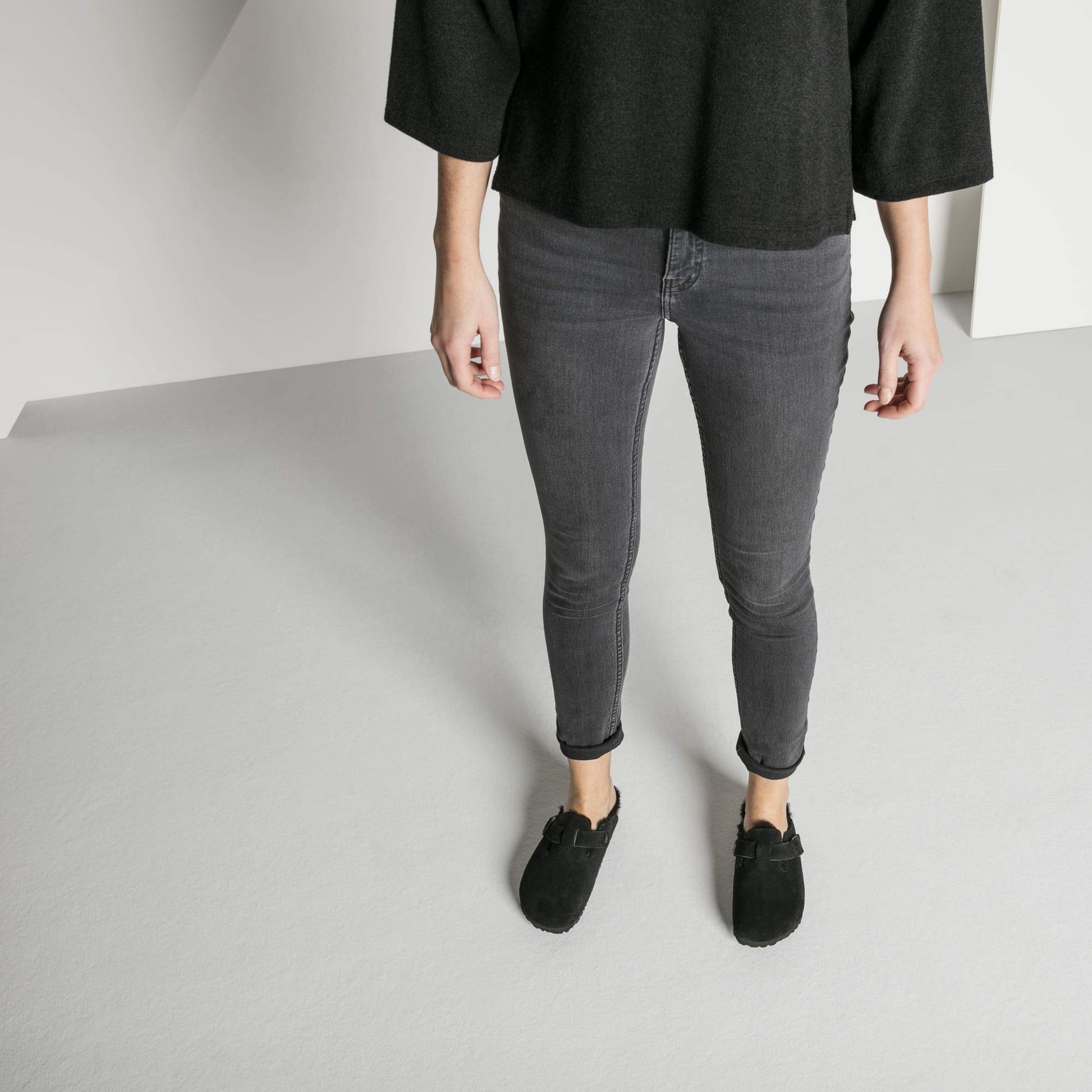 Birkenstock Boston Fourré Noir – Sabots Daim Laine Shearling